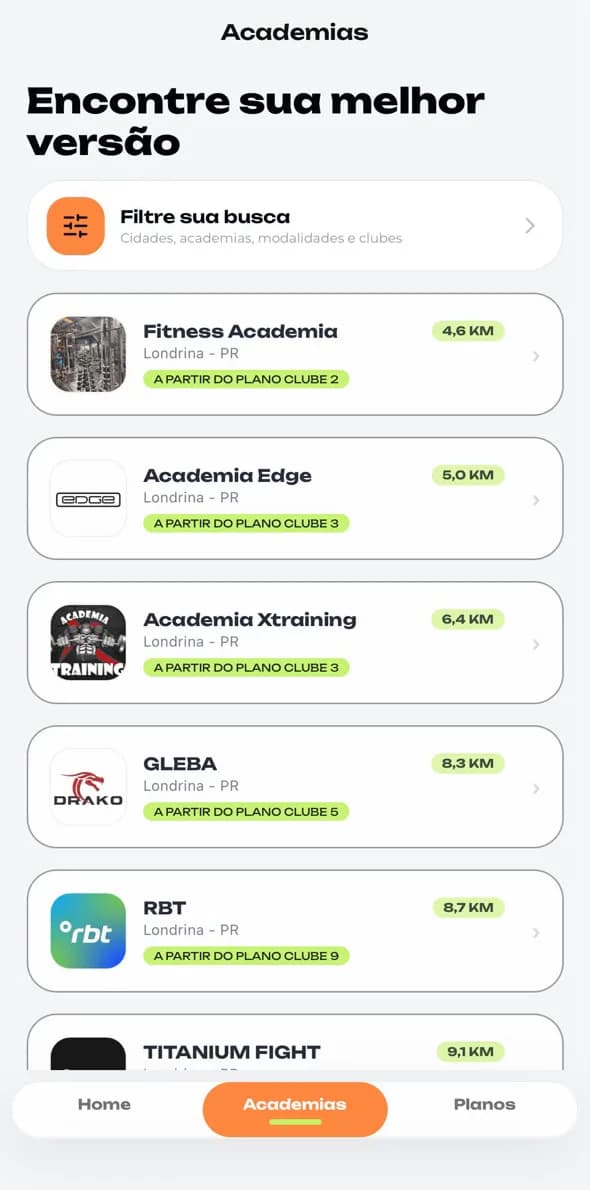 Lista de academias do app GymClub com distância e plano mínimo